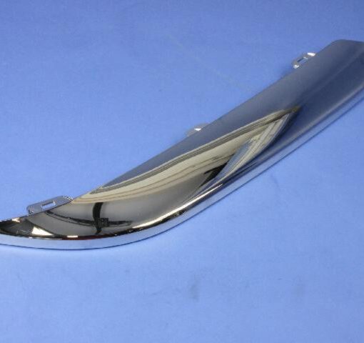 OEM 05-2010 CHRYSLER 300 FRONT BUMPER MOLDING RIGHT BUMPER PASSENGER SIDE MOPAR