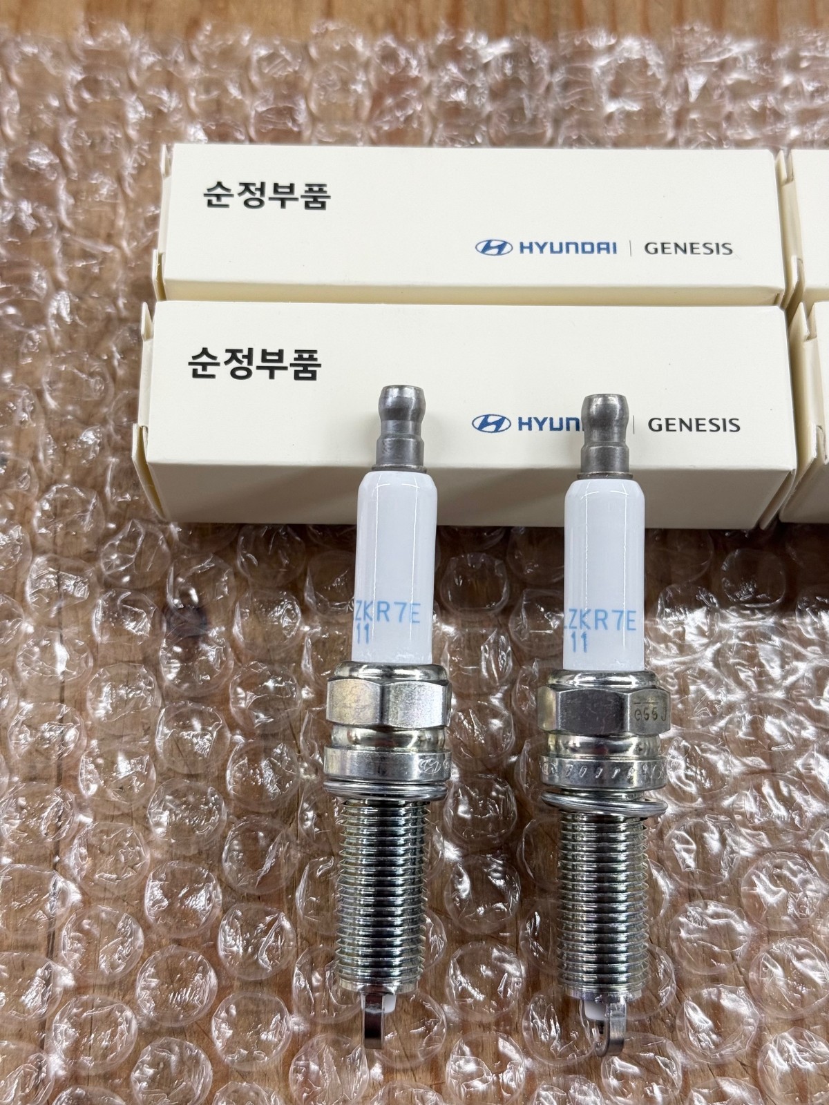 GENUINE SPARK PLUGS for 2012-2026 HYUNDAI GENESIS KIA OEM 1884911070 4PCS NEW