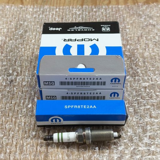 Mopar Jeep Dodge Lexus Toyota Hyundai KIA Nissan Ram Spark Plug 8pcs OEM NEW