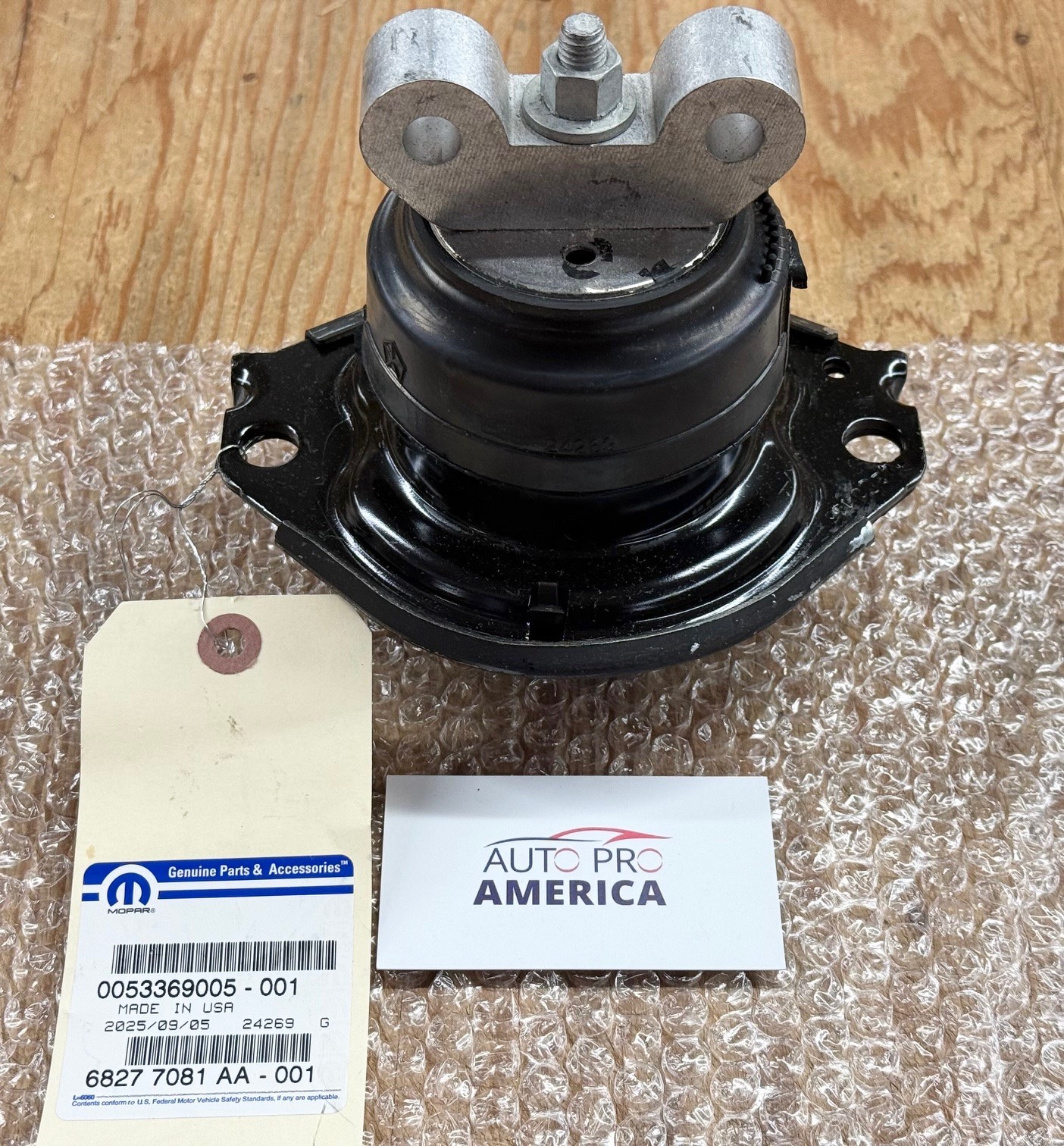Transmission Mount & Motor Mounts 11-2025 300 Dodge Charger Challenger Mopar OEM