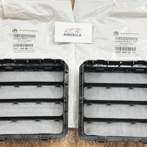 03-25 RAM 1500 2500 DURANGO WRANGLER BODY APERTURE EXHAUSTER VENT SET MOPAR OEM