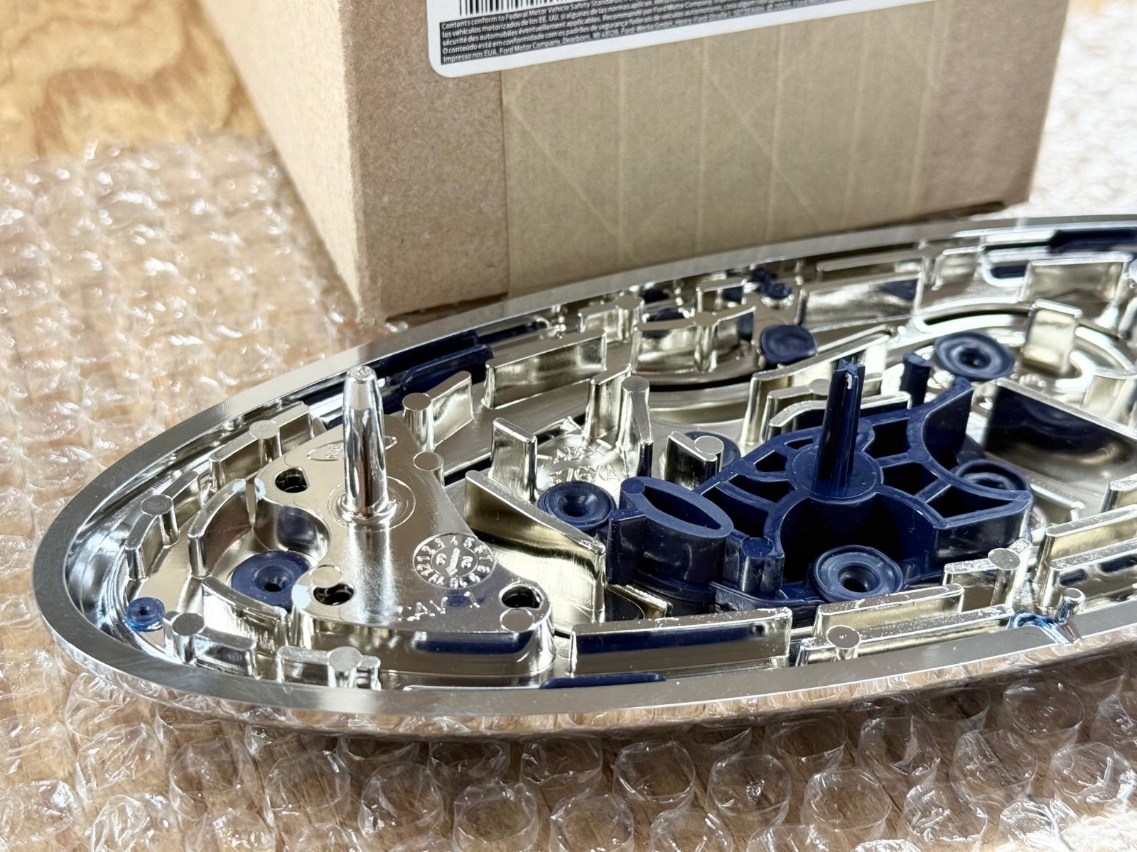 2007-2014 Ford Edge Flex Front Grille Blue Oval 9" Emblem BT4Z8213B OEM