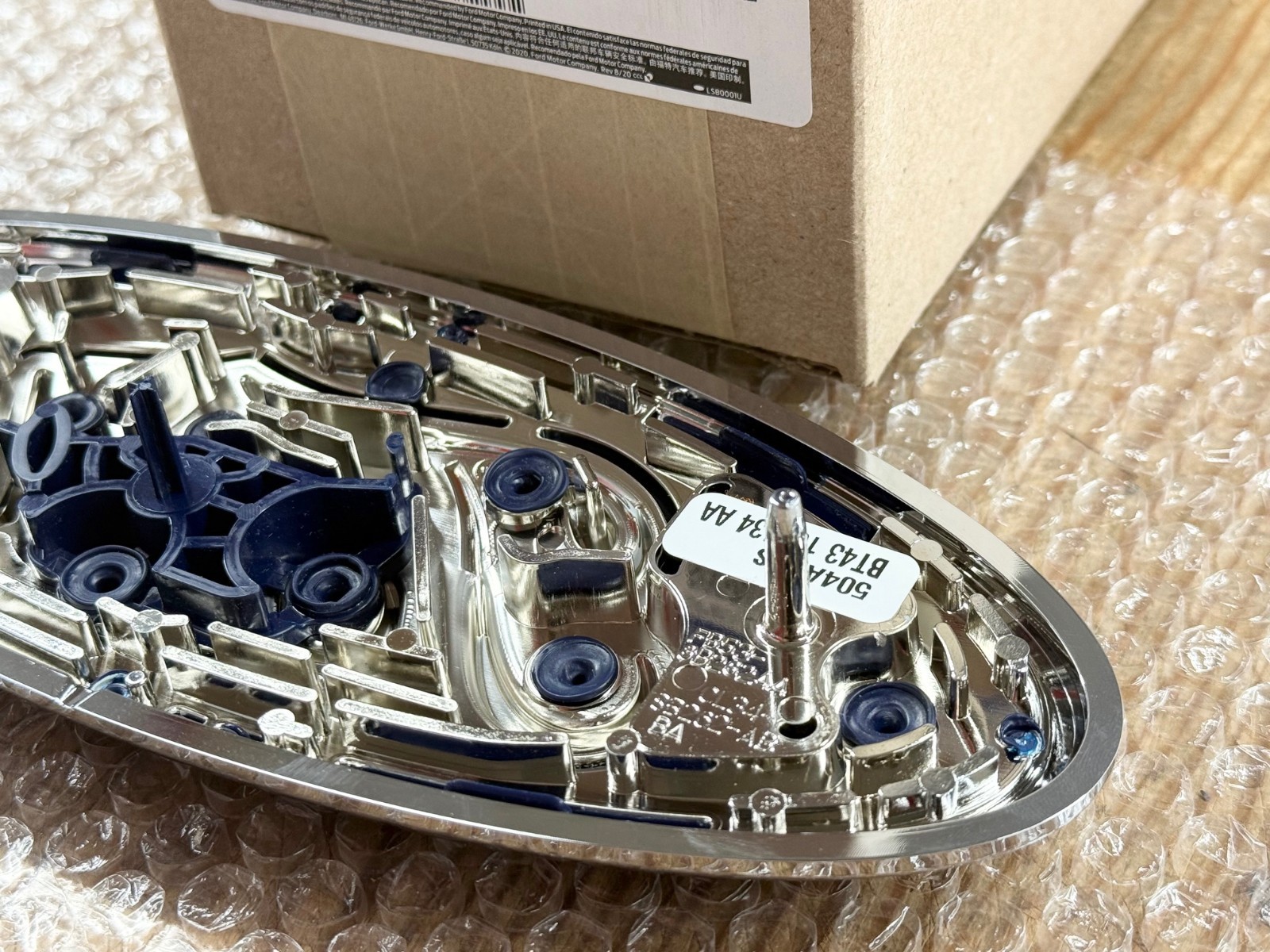 2007-2014 Ford Edge Flex Front Grille Blue Oval 9" Emblem BT4Z8213B OEM