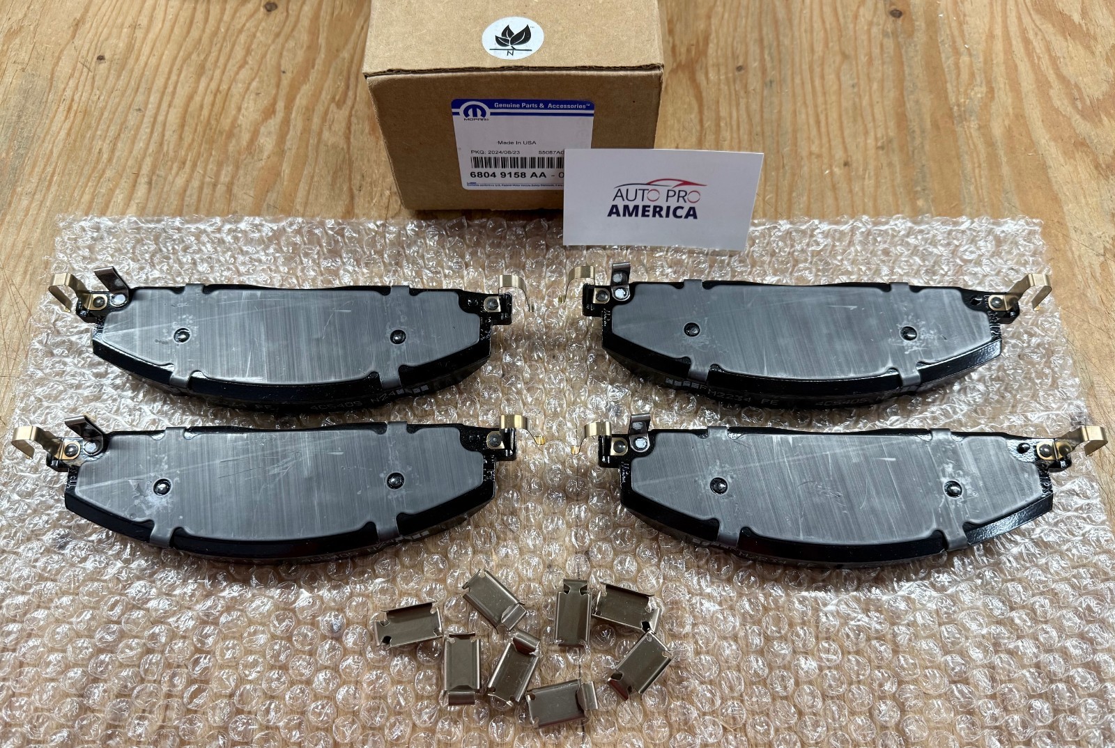 REAR DISC BRAKE PADS 2009-2018 DODGE RAM 2500 3500 68049158AA OEM MOPAR