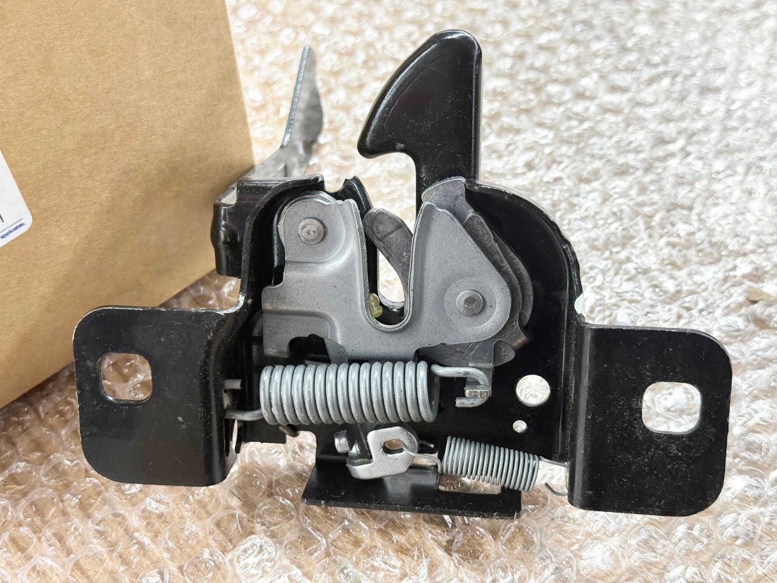 FRONT HOOD LATCH 05-10 CHRYSLER 300 05-08 DODGE MAGNUM 05-10 CHARGER MOPAR