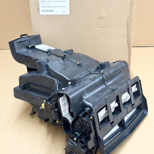 DISTRIBUTION BOX HOUSING for 11-13 DURANGO GRAND CHEROKEE OEM MOPAR 68079501AB