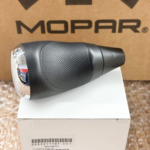 Jeep Compass Patriot Dodge Caliber WITH AUTO TRANS GEAR SHIFT KNOB OEM MOPAR NEW