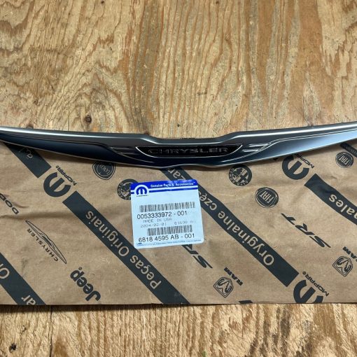 Chrysler 200 Winged Victory Emblem Grille Black Chrome 68184595AB MOPAR OEM NEW