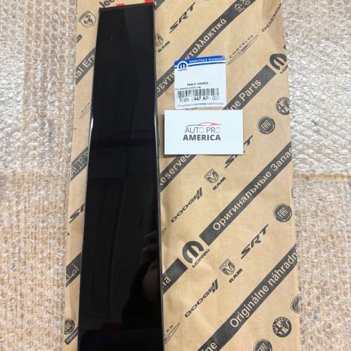 11-22 JEEP GRAND CHEROKEE LH REAR DOOR PILLAR WINDOW TRIM APPLIQUE B MOPAR OEM