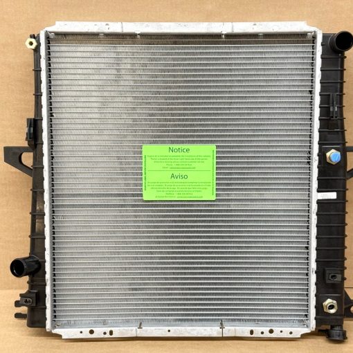 RADIATOR 2000-2005 Ford Explorer Explorer Sport Trac Mountaineer Q9425 OEM NEW